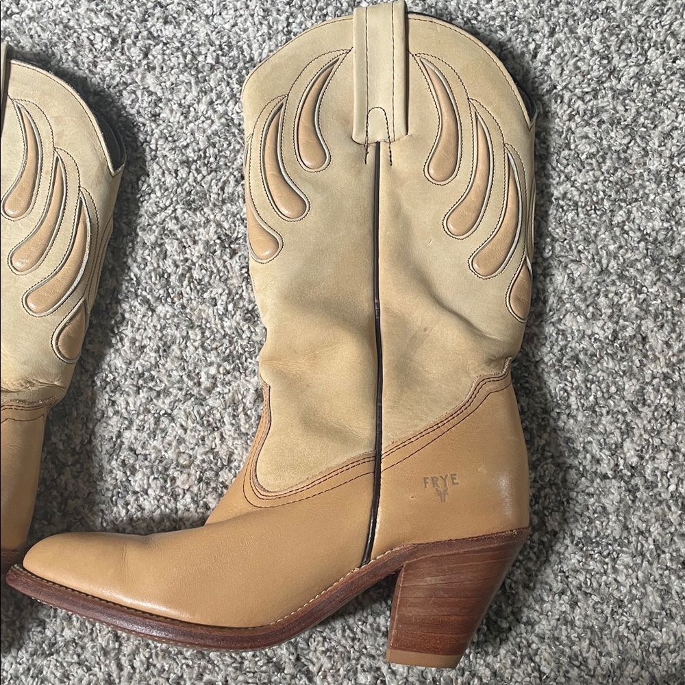 Vintage Frye Boots - Picture 4 of 13